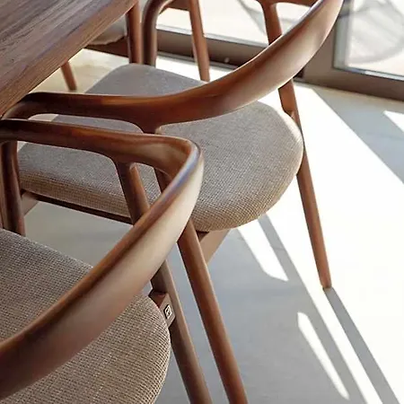 Liv & Co Hotel